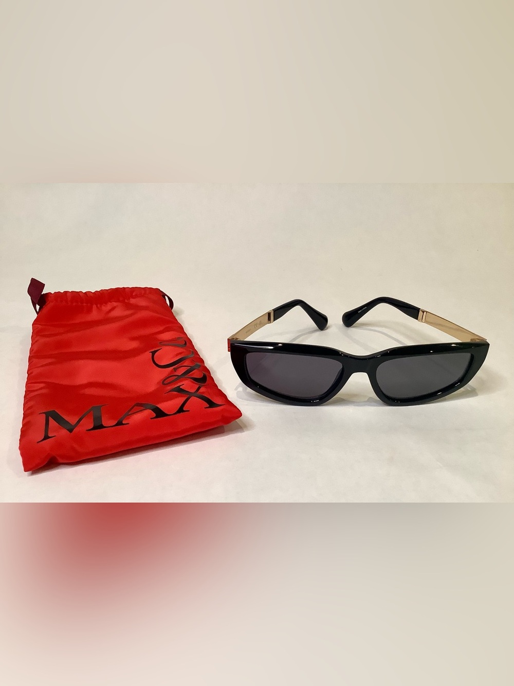 Max&Co. cat eye sunglasses